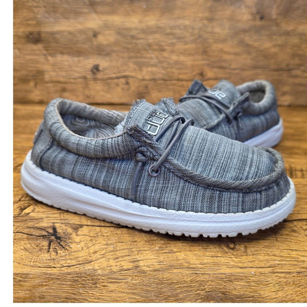 Hey Dude Wally Grey Linen Stone slip on sneaker sz 10 boys